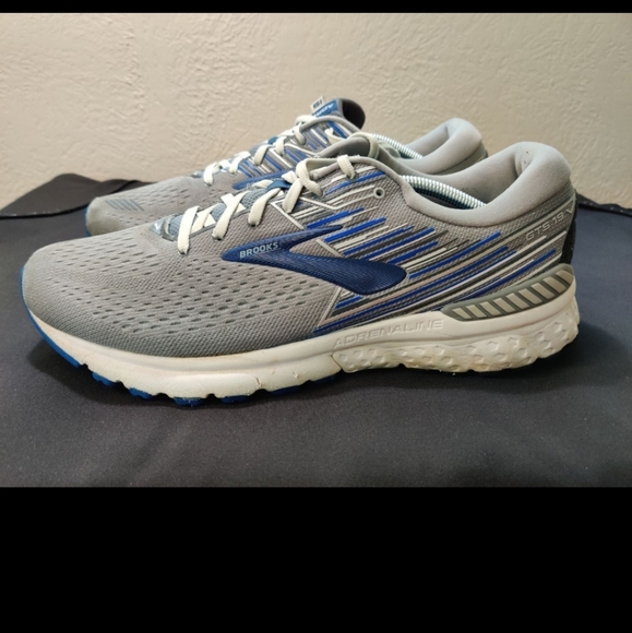 Brooks | Shoes | Brooks Adrenaline Gts 